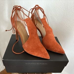 Banana Republic Deanna Lace Up Heels 7.5 (New)